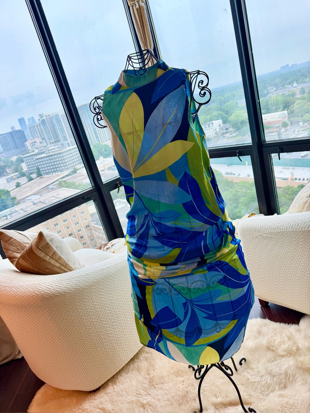 Women’s Vibrant Blue & Green Sleeveless Shift Dress
